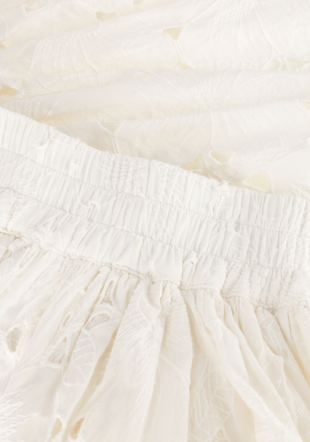 AMAYA AMSTERDAM Mini-jupe TEDDY en blanc - large