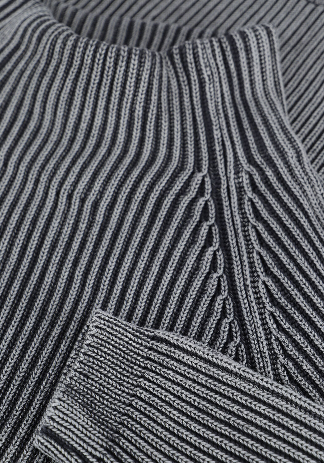 DRYKORN Col roul&eacute; ARVID 425037 en gris - large