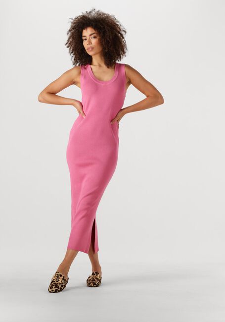 YDENCE Robe maxi KNITTED DRESS ARIEL en rose - large