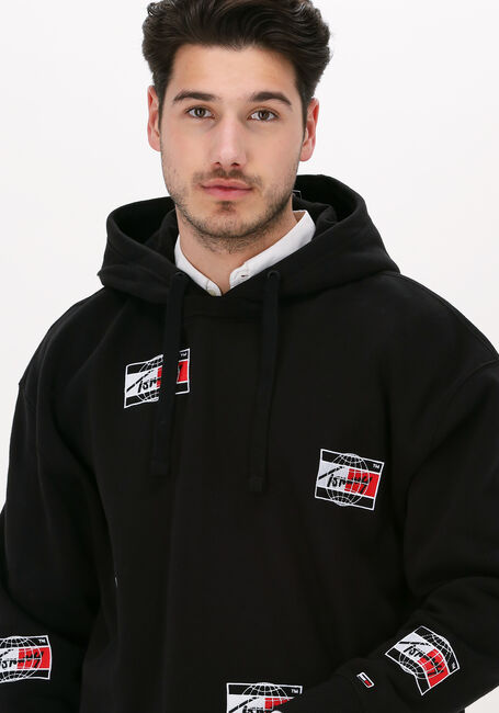 TOMMY JEANS Chandail TJM TIMELESS DISTORTION HOODIE en noir - large