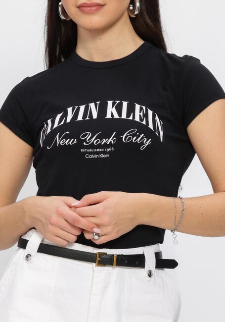 CALVIN KLEIN T-shirt SS GRAPHIC LOGO BABY TEE en noir - large