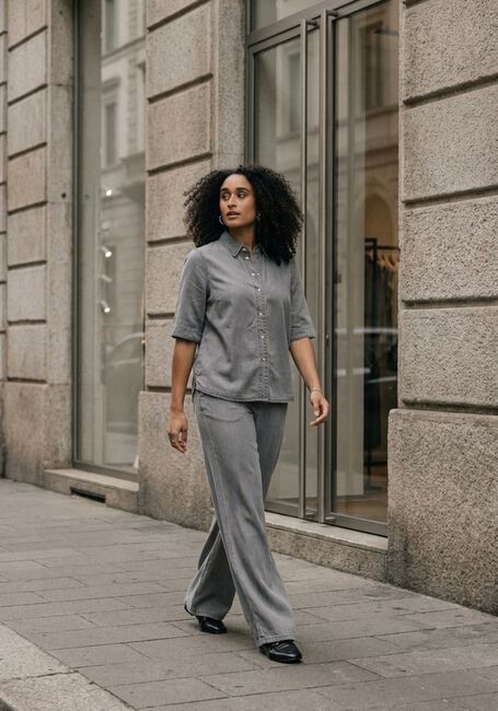OBJECT OBJFRAME 2/4 RE DENIM TOP Blouses en gris - large