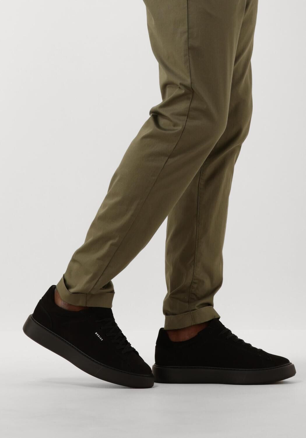 NUBIKK Baskets basses VINCE TORA HEREN en noir - large