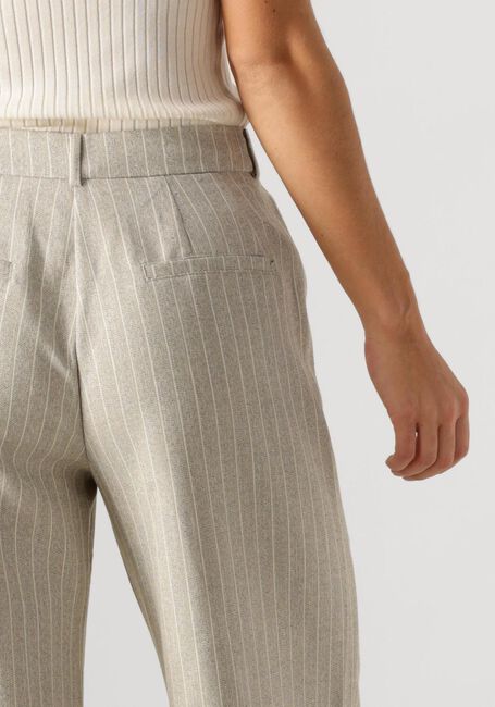 AIMEE THE LABEL Pantalon EDWIN en gris - large