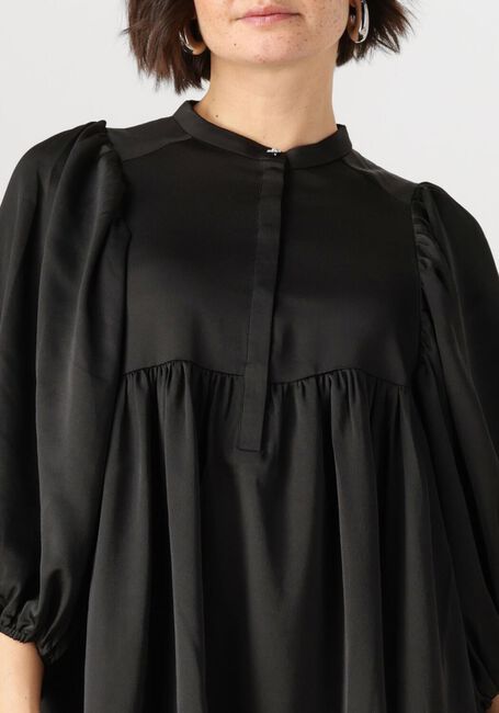 BRUUNS BAZAAR Robe midi SARINA DRESS en noir - large