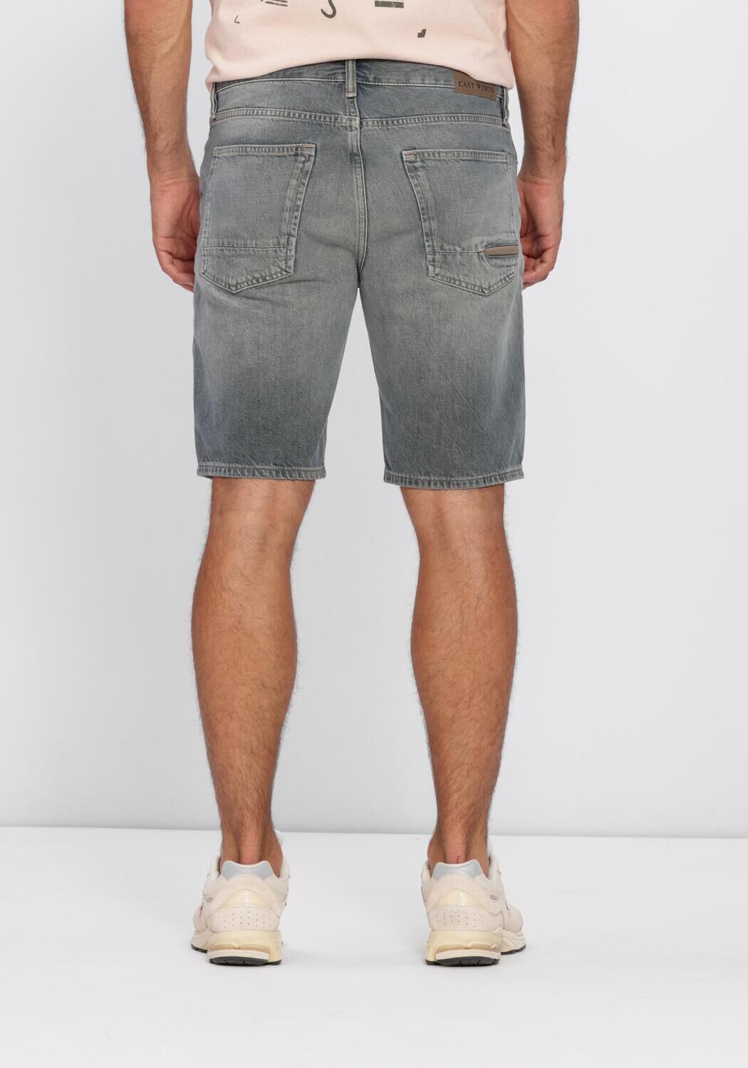 Blauwe CAST IRON Jeans VALVER - REGULAR SHORTS - large