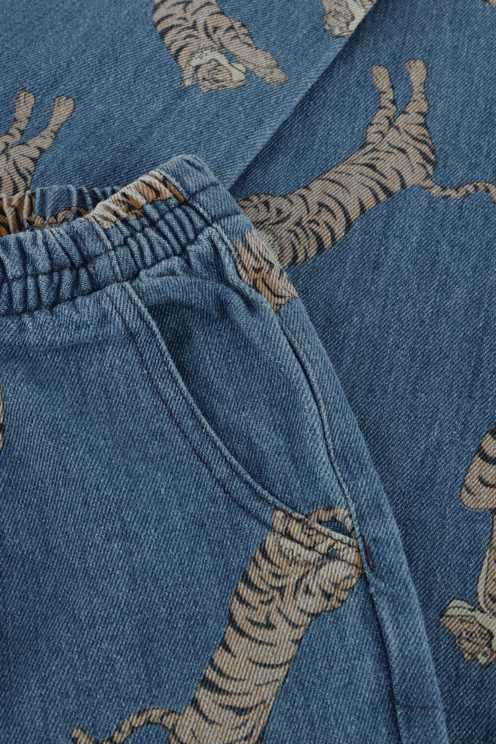 KONGES SLOJD Straight leg jeans MAGOT PANTS GOTS en bleu - large