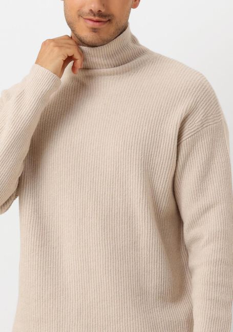 DRYKORN Col roulé MASON 420001 en beige - large