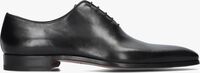 MAGNANNI 23806 Chaussures à lacets en noir - medium