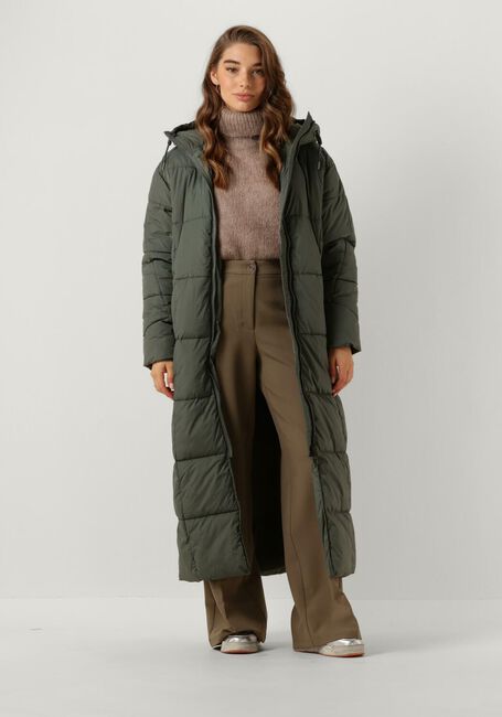 ANOTHER LABEL Veste matelassé MILLE LONG PUFFER en vert - large