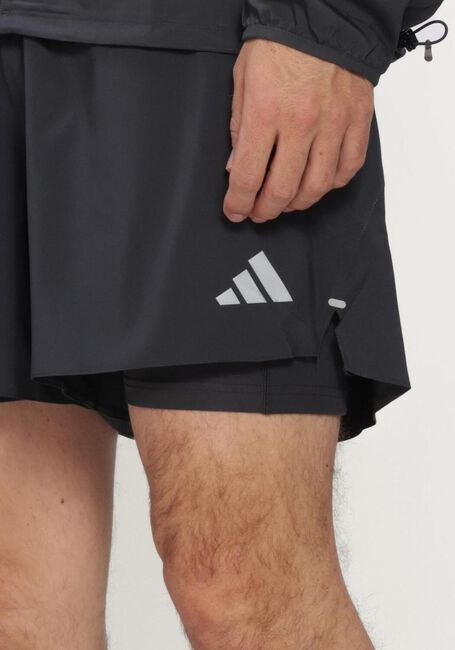 ADIDAS Shorts de sport RUN ESS 21 S M en noir - large