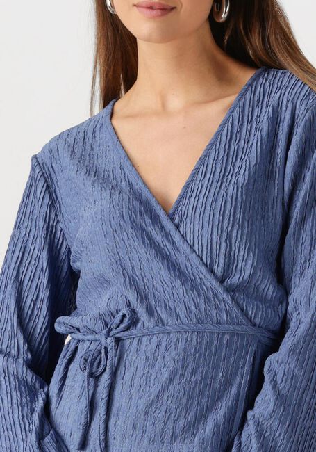 COLOURFUL REBEL Haut WINONA STRUCTURE WRAP TOP en bleu - large