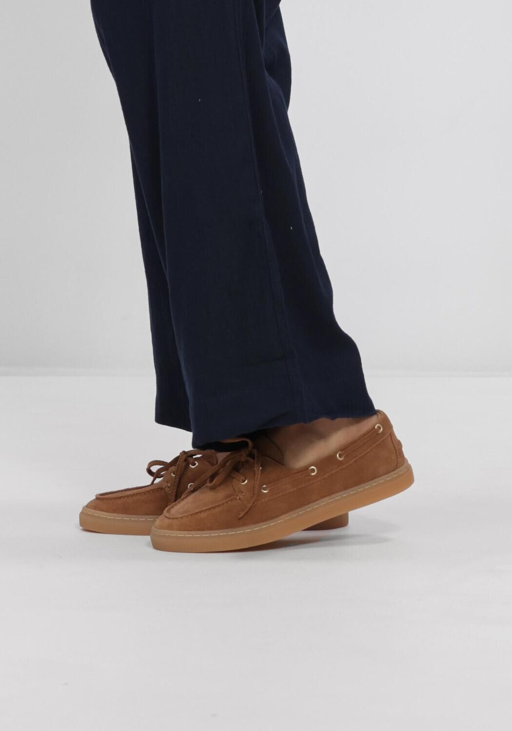 STEFANO LAURAN 7021K Chaussures &agrave; lacets en cognac - large