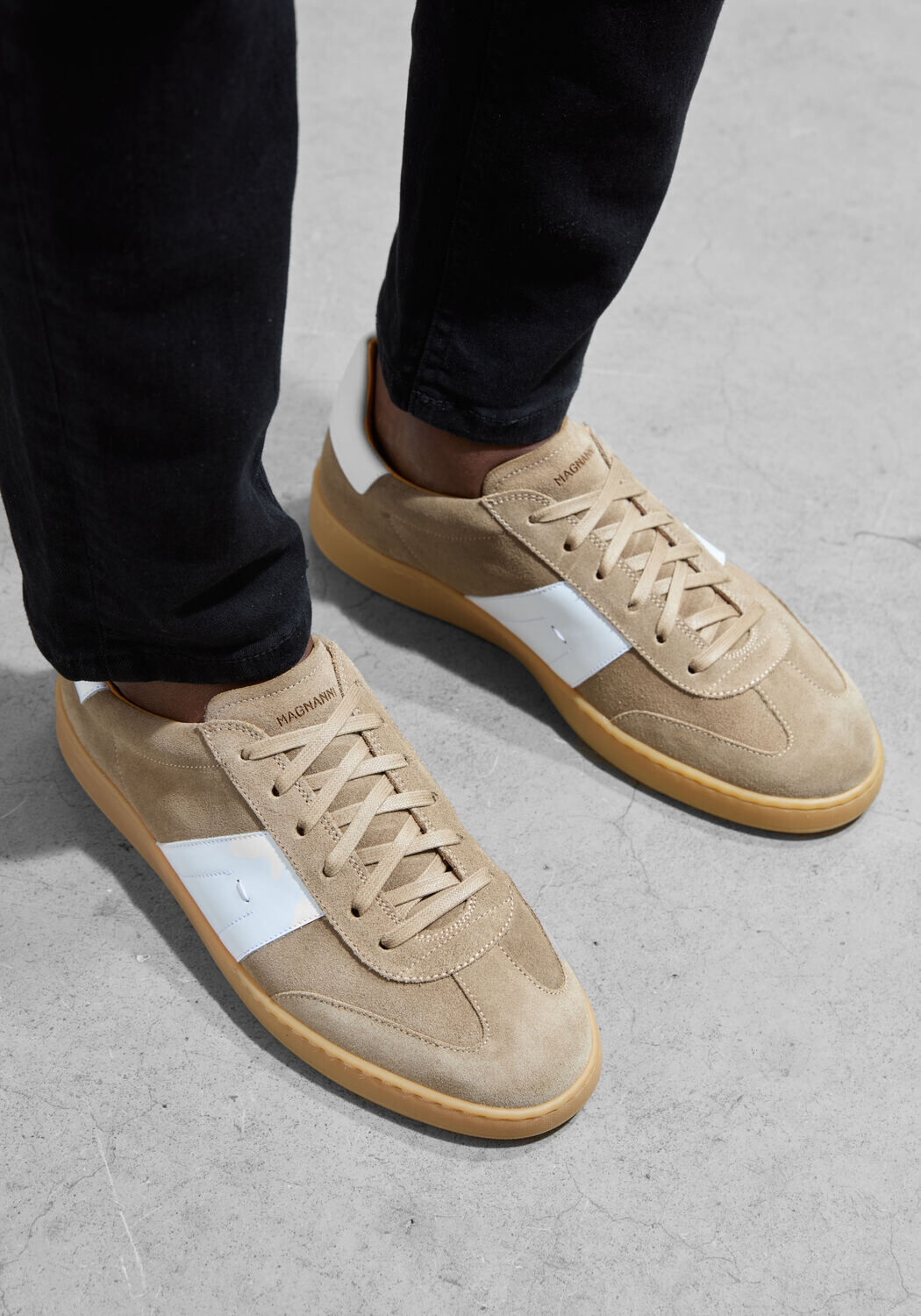 MAGNANNI Baskets basses 25851 SUE en taupe - large