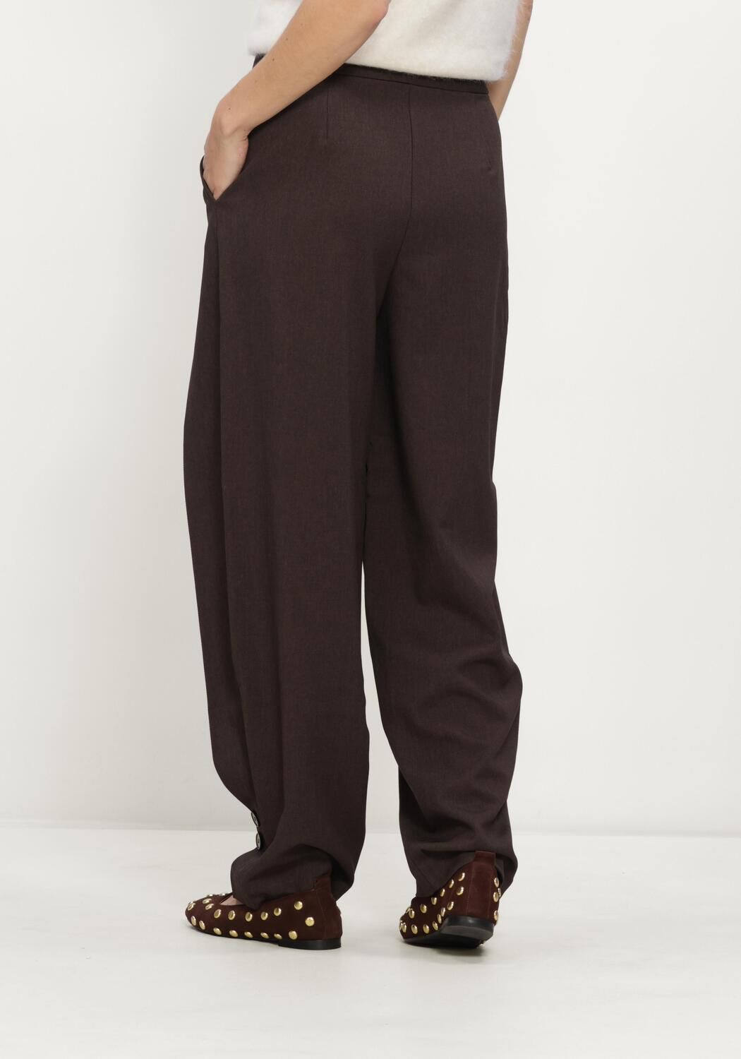 Bruine HAUTE L'AMITI&Eacute; Broeken/jumpsuits ZEPPE PLEAT TALL PANT - large