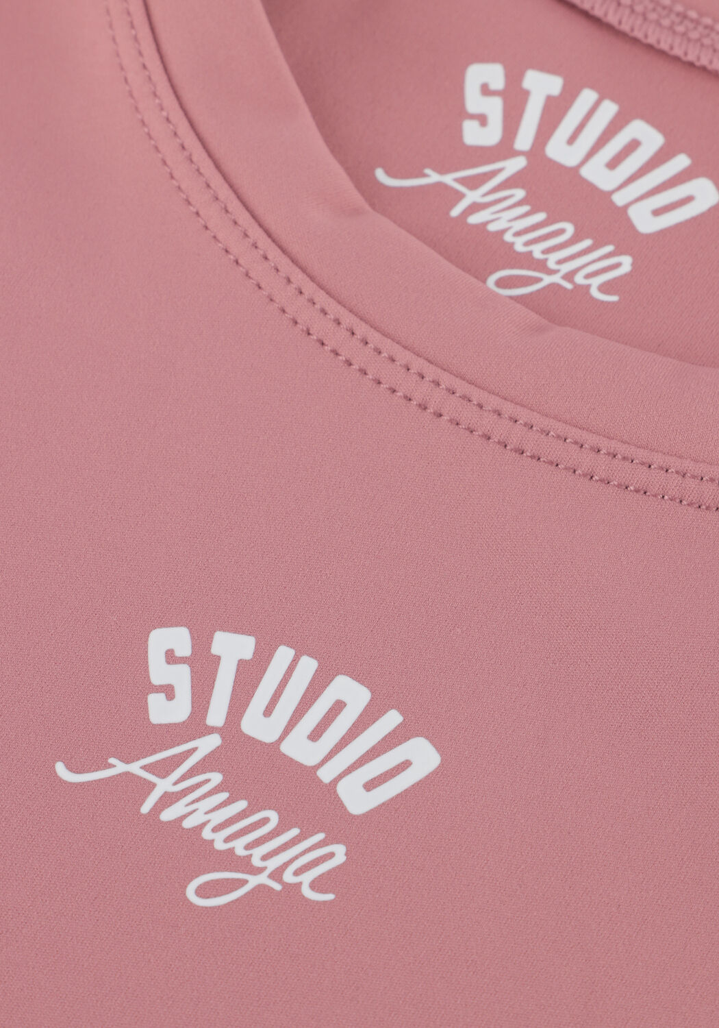 Roze STUDIO AMAYA Top ESSENTIEL TEE - large