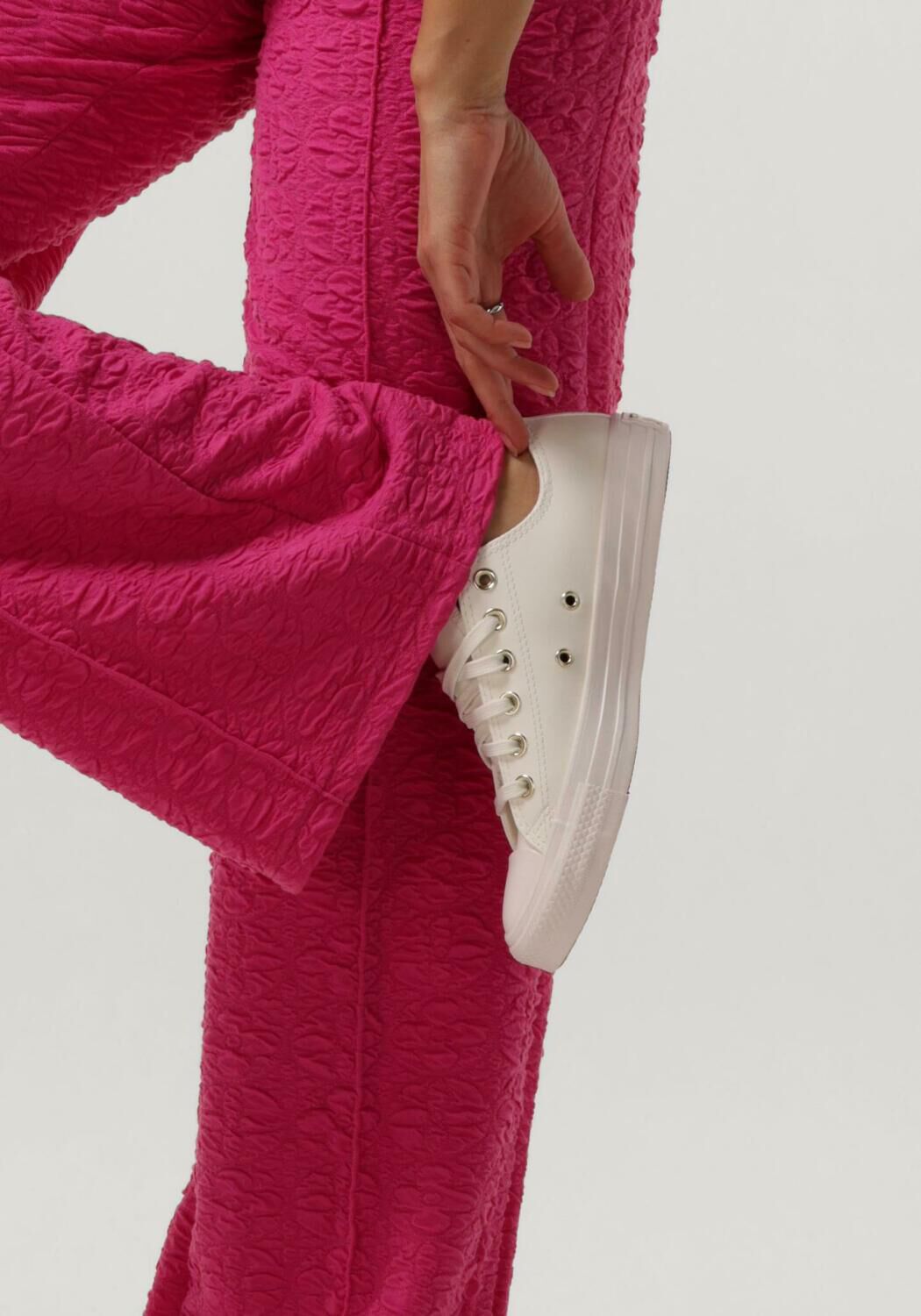 CONVERSE Baskets basses CHUCK TAYLOR ALL STAR MONO en blanc - large