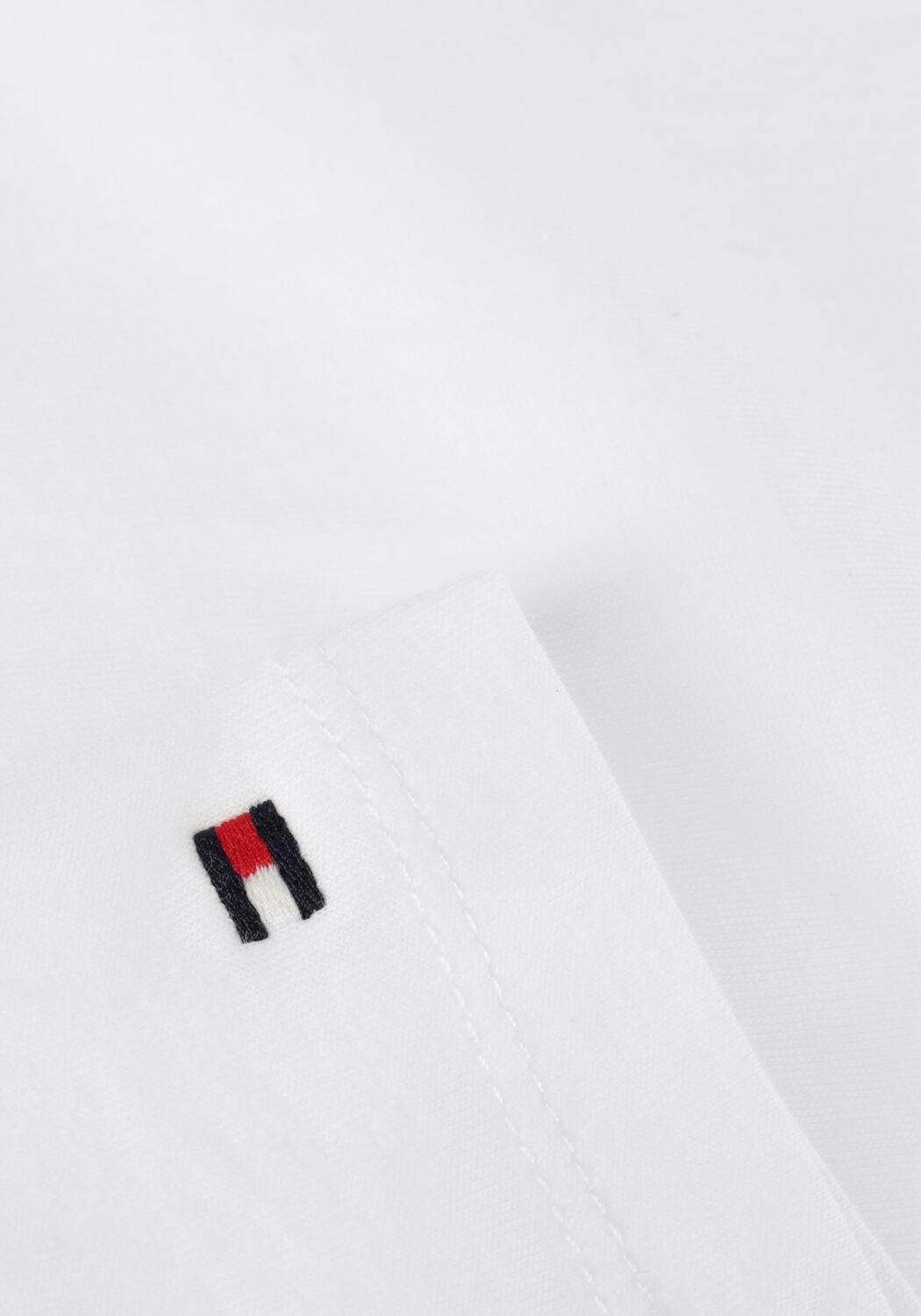 TOMMY HILFIGER T-shirt REC CORP LOGO C-NK en blanc - large