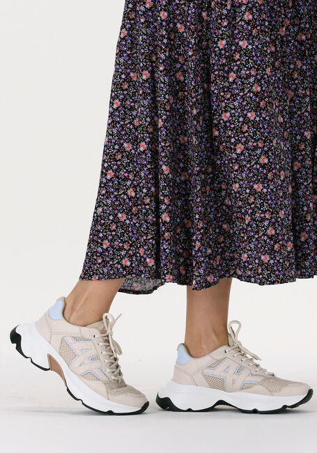 NUBIKK Baskets basses ROSS TREK EDGE DAMES en beige - large