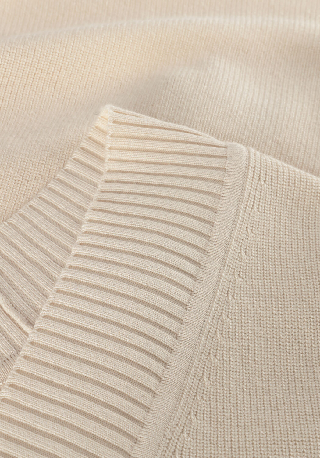 VANILIA Spencer V-NECK RIB en beige - large