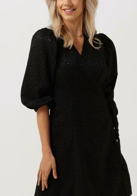 SELECTED FEMME Mini robe SLFDONNA-SIV 3/4 SHORT DRESS en noir - large