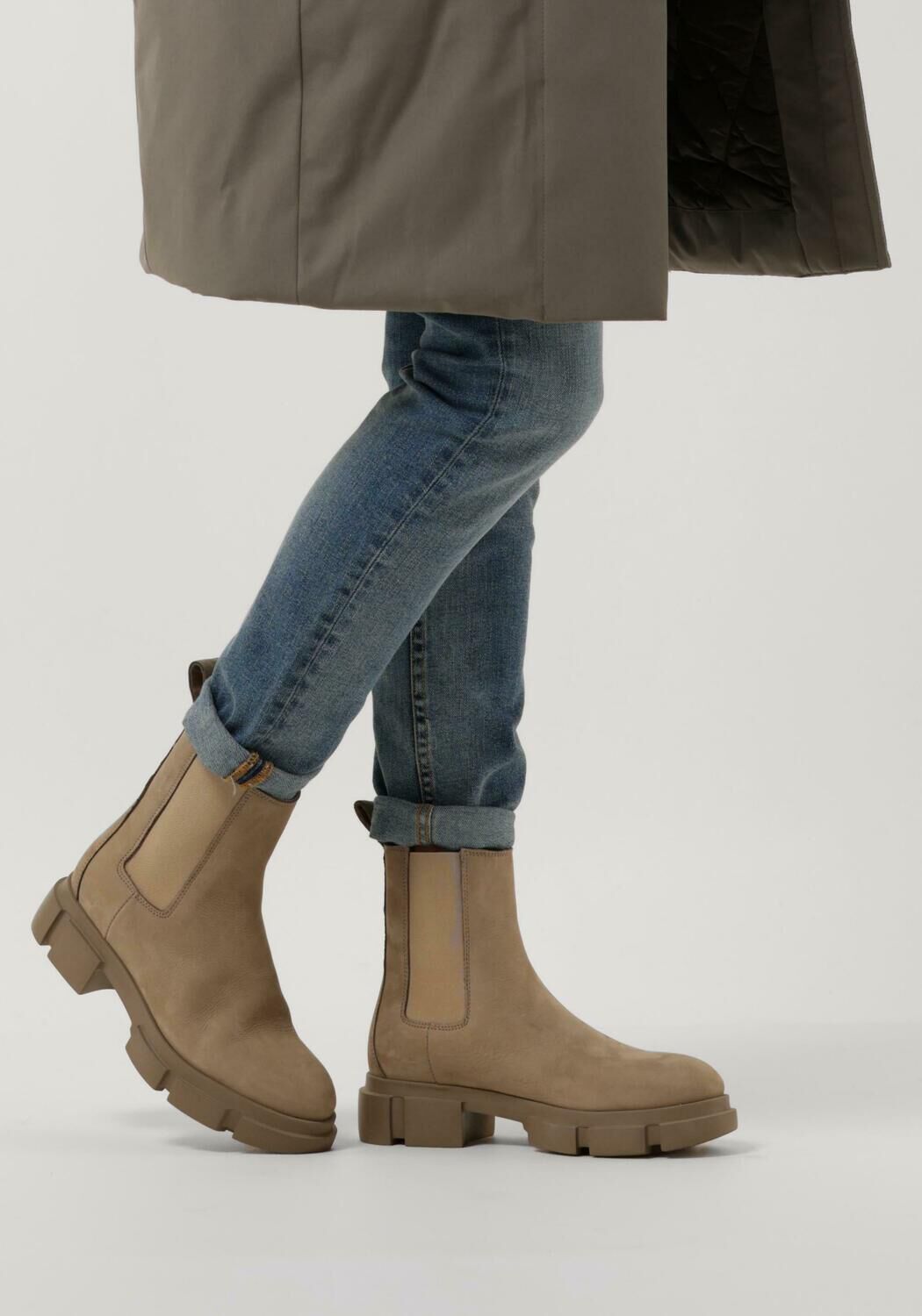 COPENHAGEN STUDIOS Bottines chelsea CPH570 en beige - large