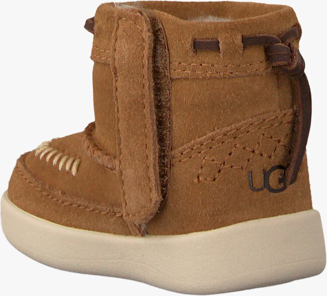UGG Chaussures bébé CALI MOC CAMPFIRE en marron - large