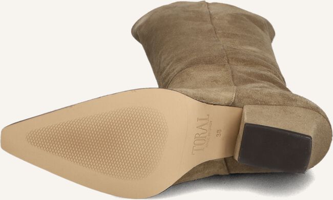 TORAL DAKOTA TORAL DAKOTA - large