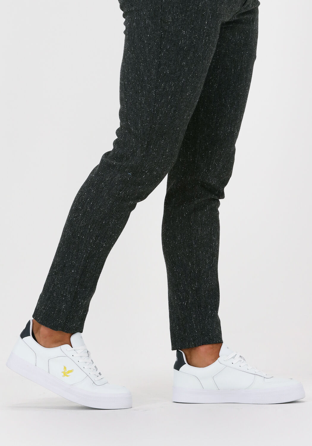 LYLE & SCOTT Baskets basses MCMAHON en blanc - large