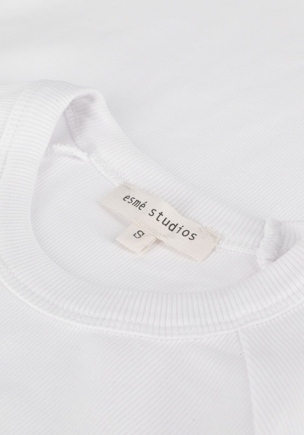 ESM&Eacute; STUDIOS Haut BLOSSOM SS O NECK RIB T-SHIRT en blanc - large