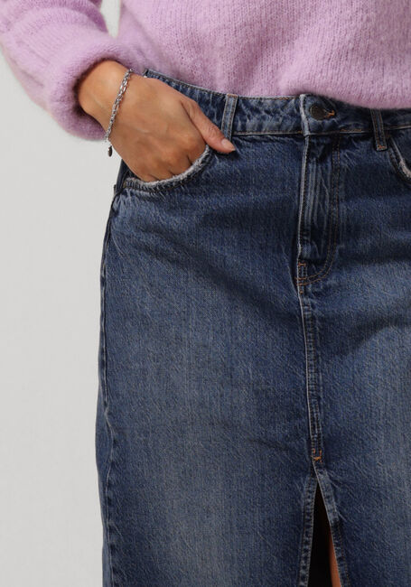 OBJECT Jupe midi OBJHARLOW MIDI DENIM SKIRT en bleu - large