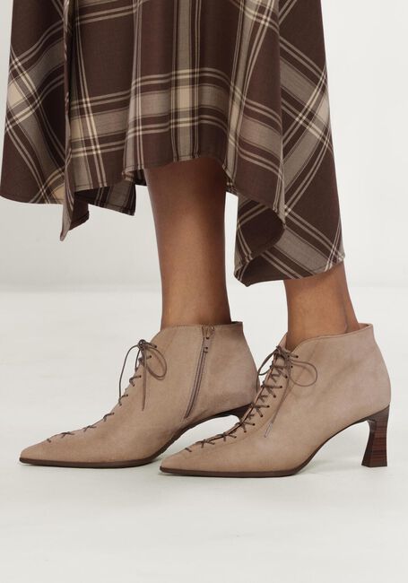 LINA LOCCHI Bottes hautes AX 235 en marron - large