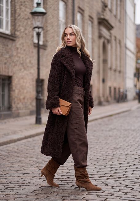 BEAUMONT Pull LEO COL en marron - large
