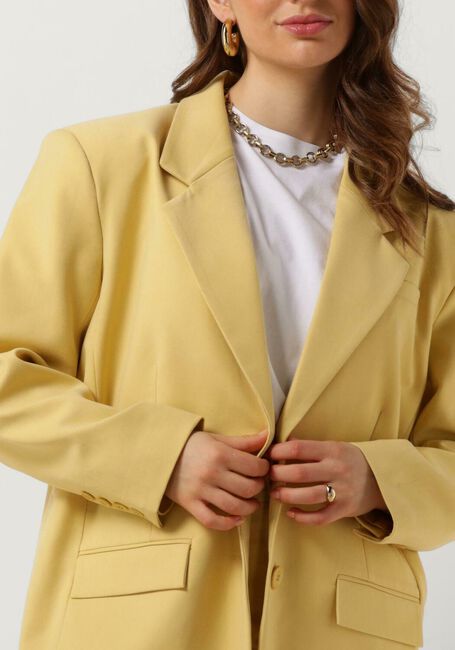 GESTUZ Blazer PAULA BLAZER en jaune - large