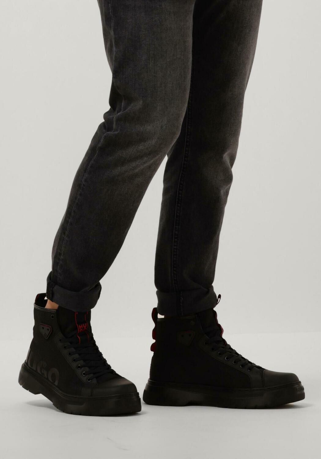 HUGO Baskets montantes URIAN en noir - large