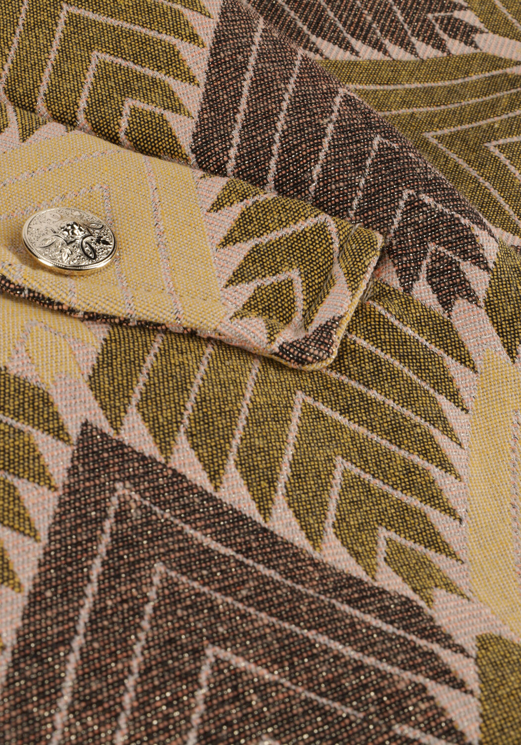 AMAYA AMSTERDAM Pantalon courte EDINA SHORT en beige - large