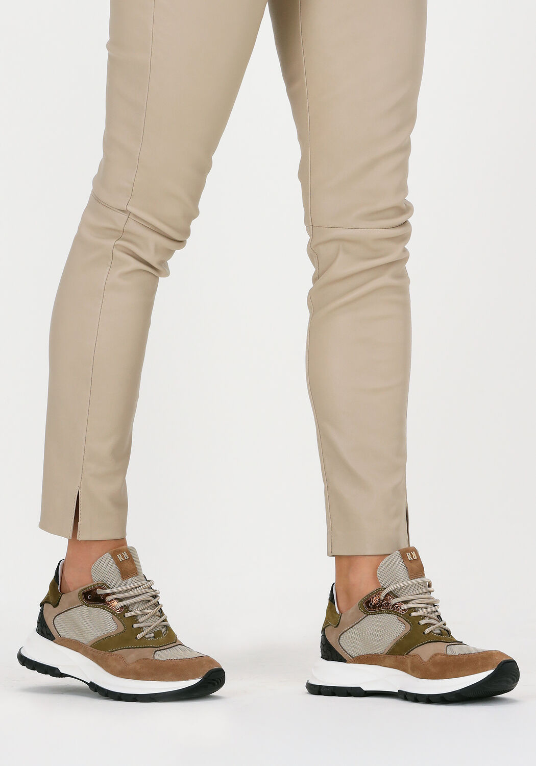 RED-RAG Baskets basses 76858 en taupe - large