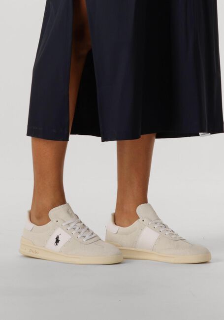 POLO RALPH LAUREN Baskets basses HRT AERA PP LOW TOP LACE W en beige - large