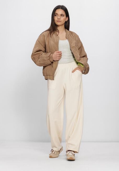 ALIX THE LABEL Jack LADIES WOVEN PLISSE BOMBER en camel - large
