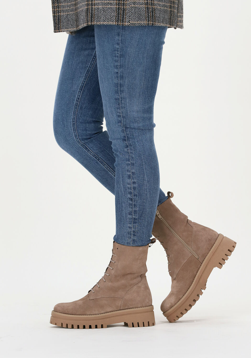 OMODA Bottines &agrave; lacets TRONCHETTO ALLACCIATO en camel - large