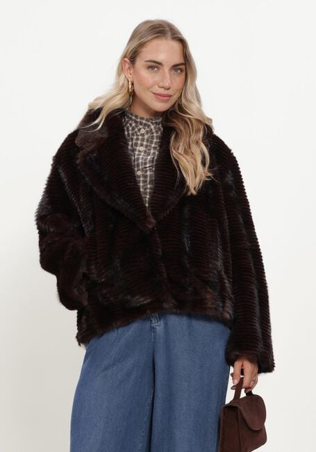 FREEBIRD Manteau en fausse fourrure ORIANA en marron - large