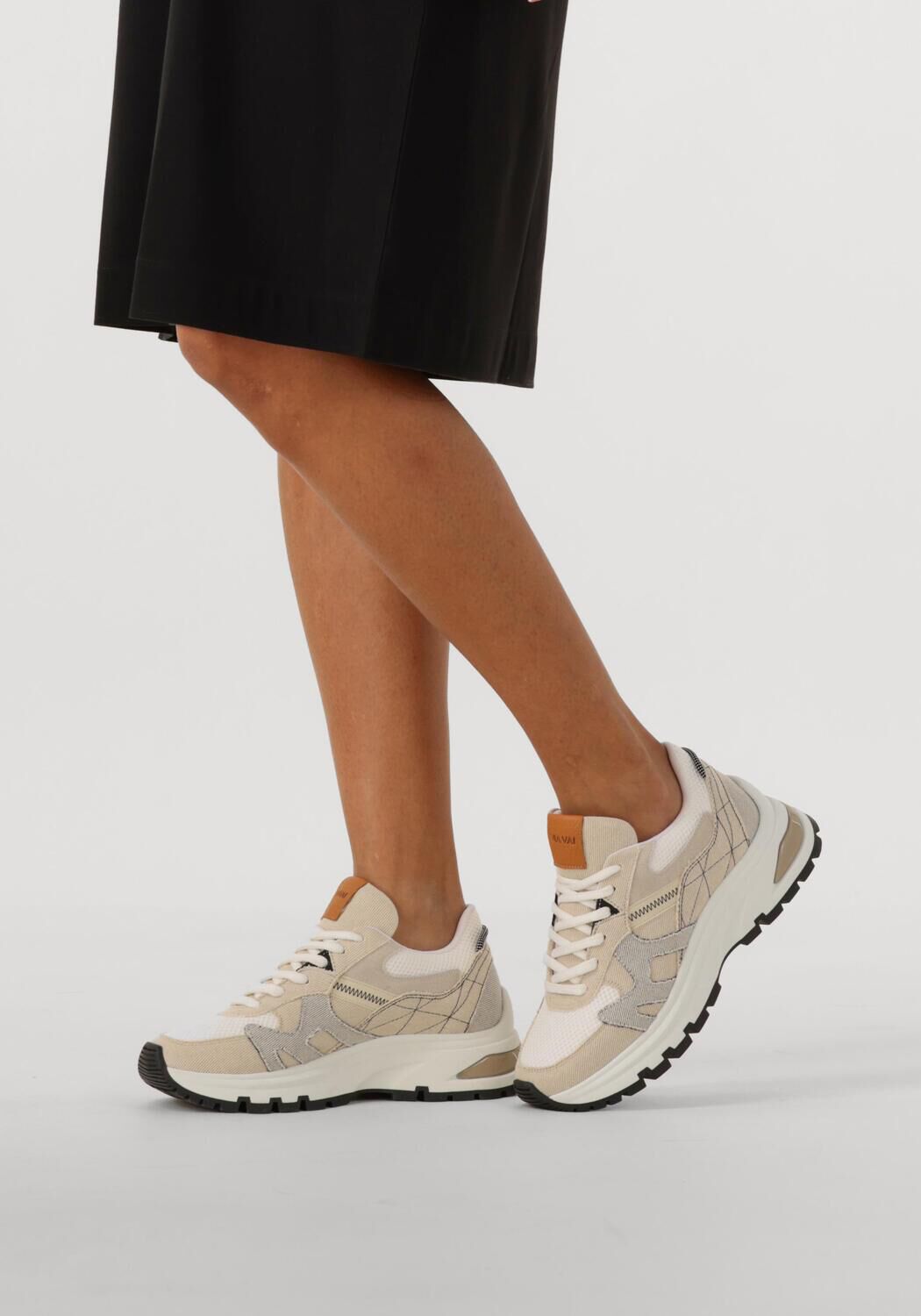 Beige VIA VAI Sneakers LIZ FINLEY - large