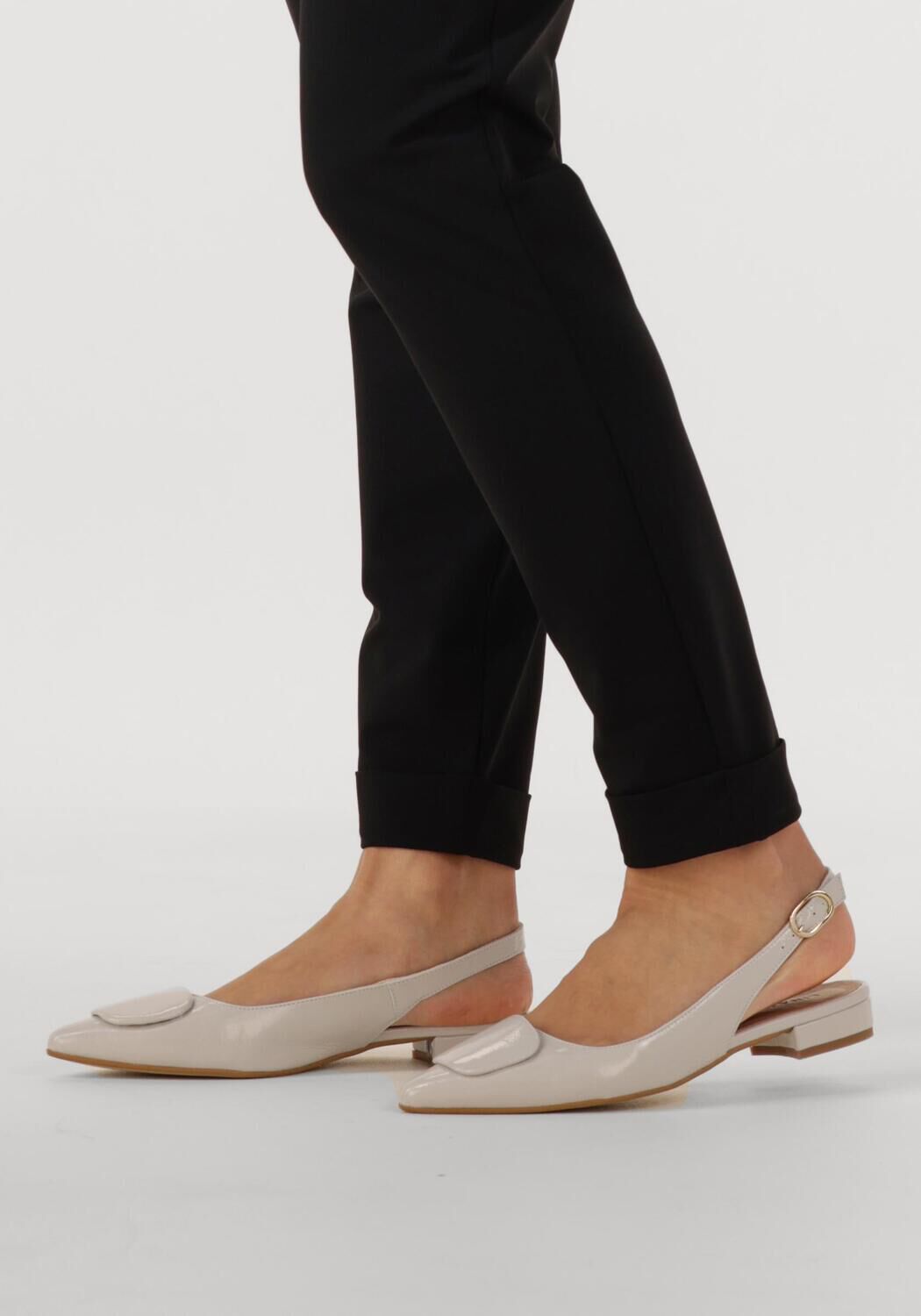 LINA LOCCHI 010-60 Slingbacks en blanc - large