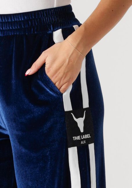 ALIX THE LABEL Pantalon large LADIES WOVEN VELVET SPORTY PANTS en bleu - large