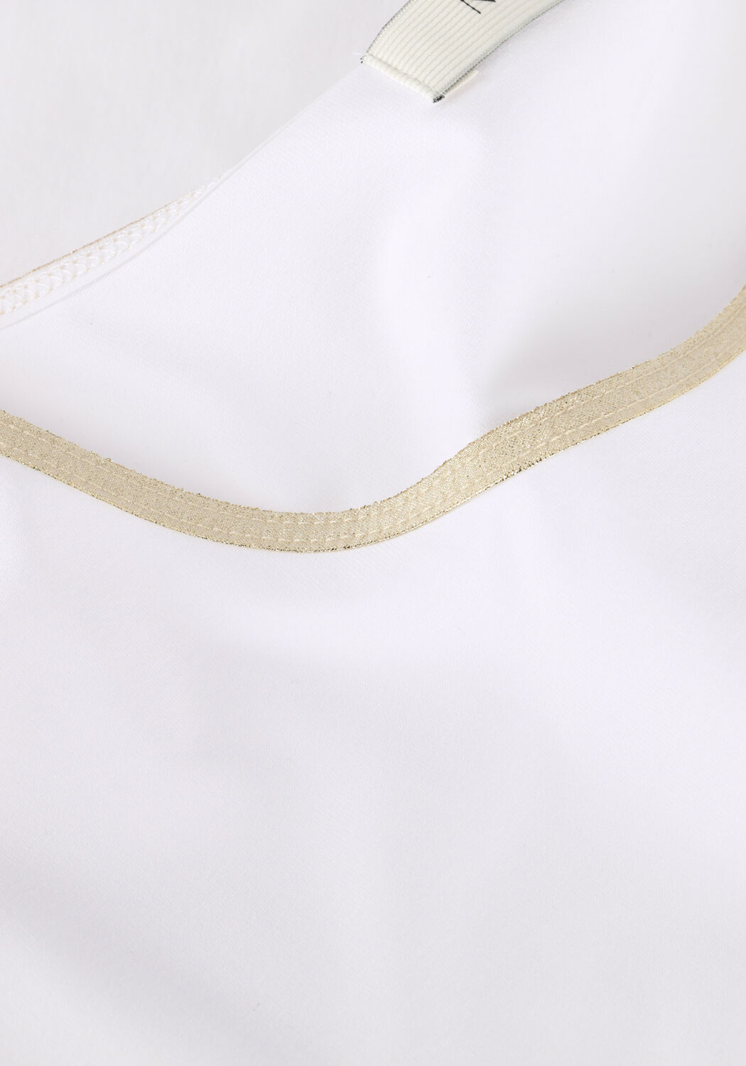 NUKUS TIRZA TOP UNI Hauts & T-shirts en blanc - large