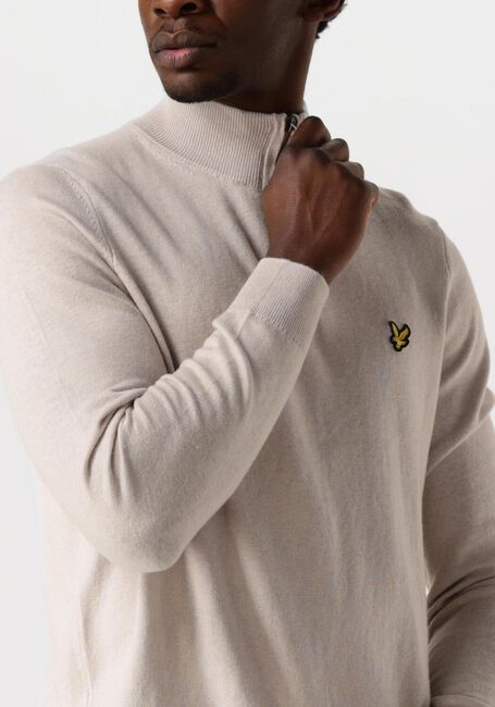 LYLE & SCOTT Pull COTTON MERINO QUARTER ZIP JUMPER en beige - large