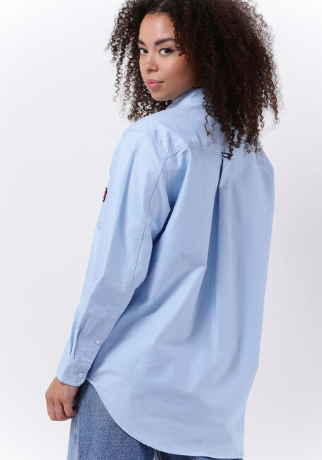 Blauwe TOMMY JEANS  TJW BADGE BOYFRIEND SHIRT - large