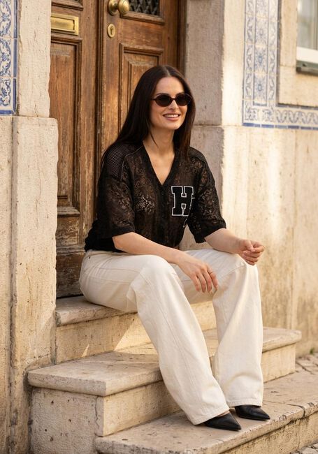 Zwarte HAUTE L'AMITI&Eacute; Top COURT LACE TEE - large