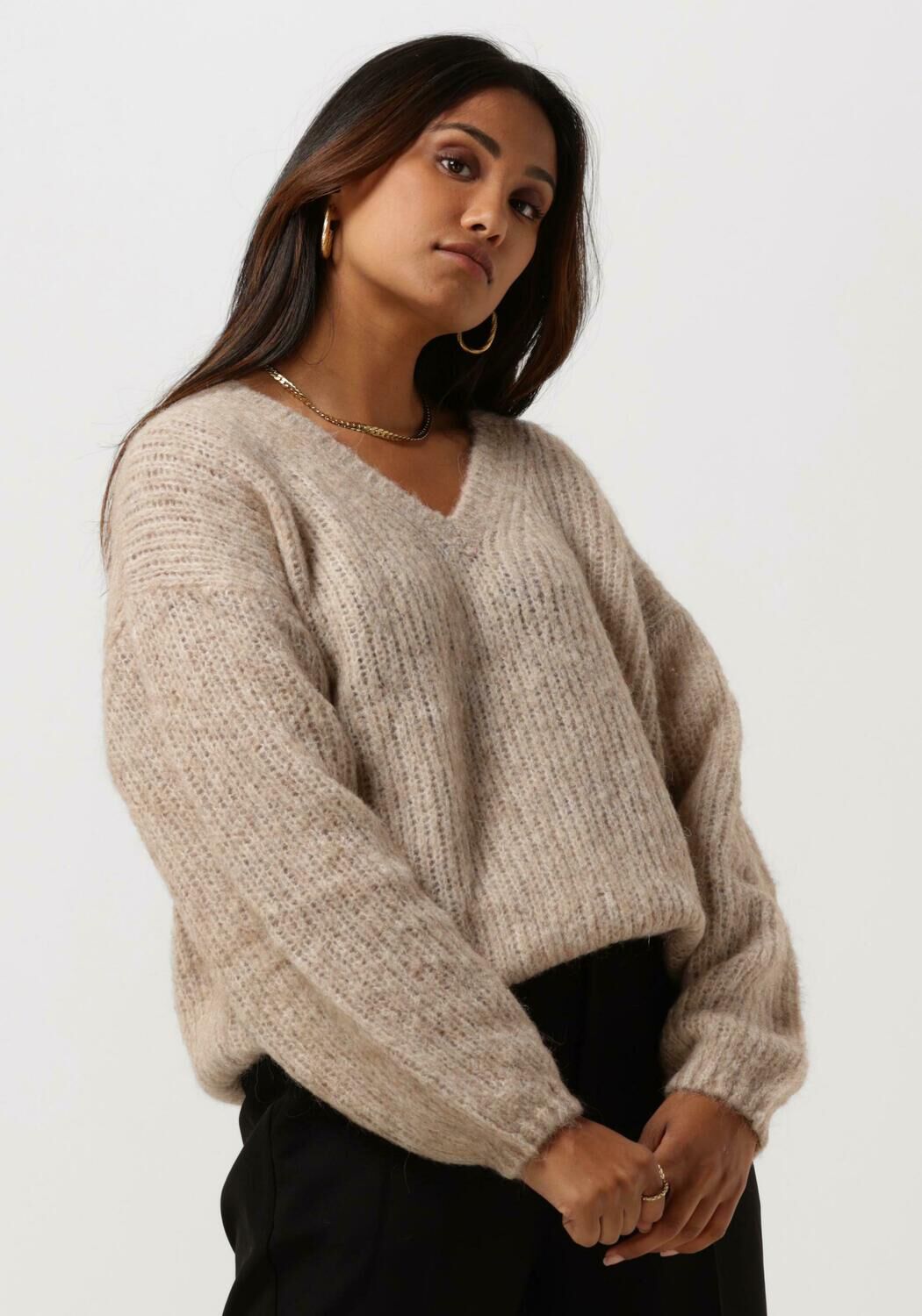 Beige NEO NOIR Trui COFO FLUFFY KNIT BLOUSE Omoda