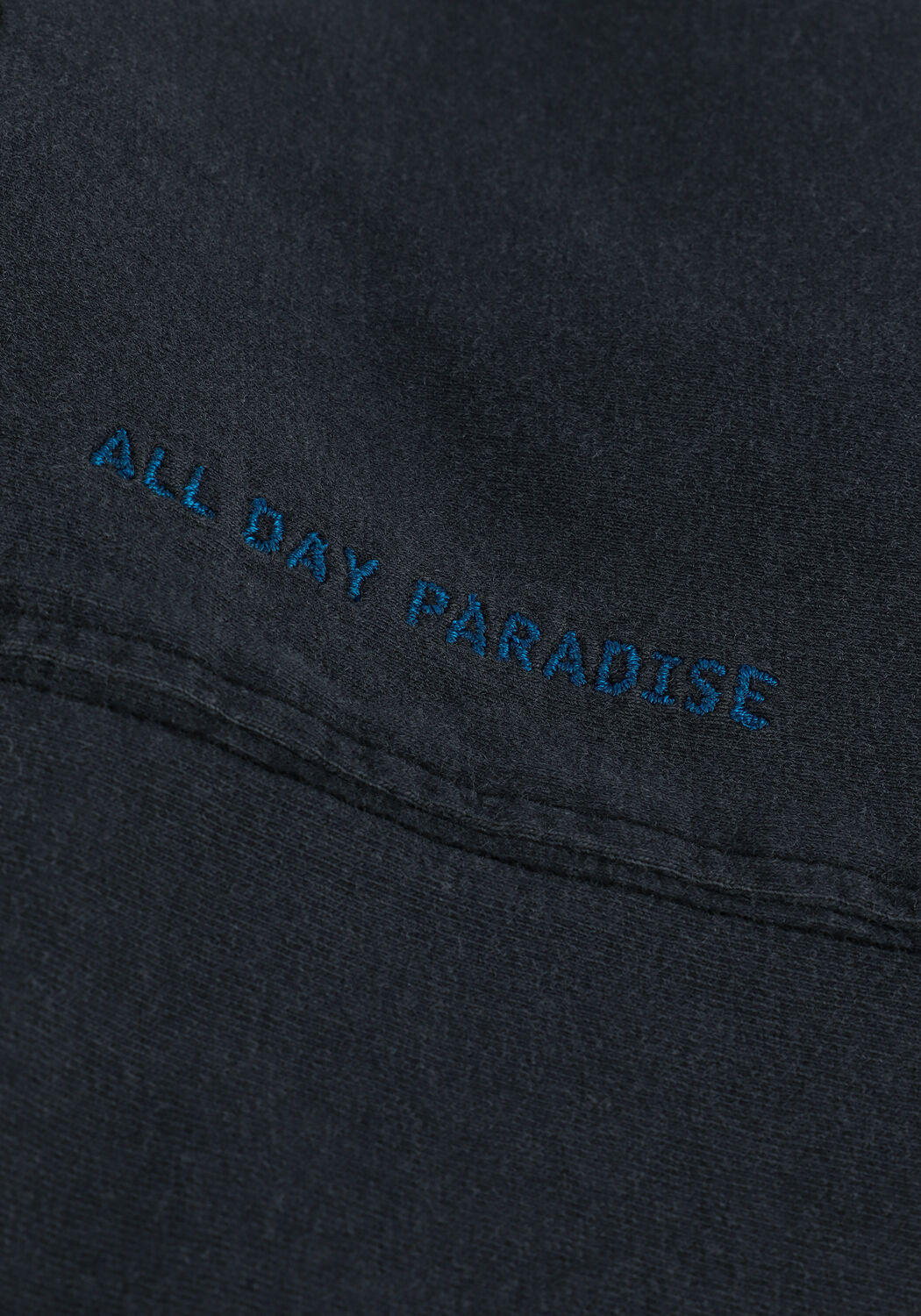 Zwarte SCOTCH & SODA T-shirt GARMENT-DYED CREWNECK TEE WITH EMBROIDERY LOGO - large